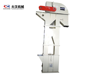 牽引構(gòu)件是鍛造環(huán)鏈，輸送量可達(dá)365m3/h，可提升50m